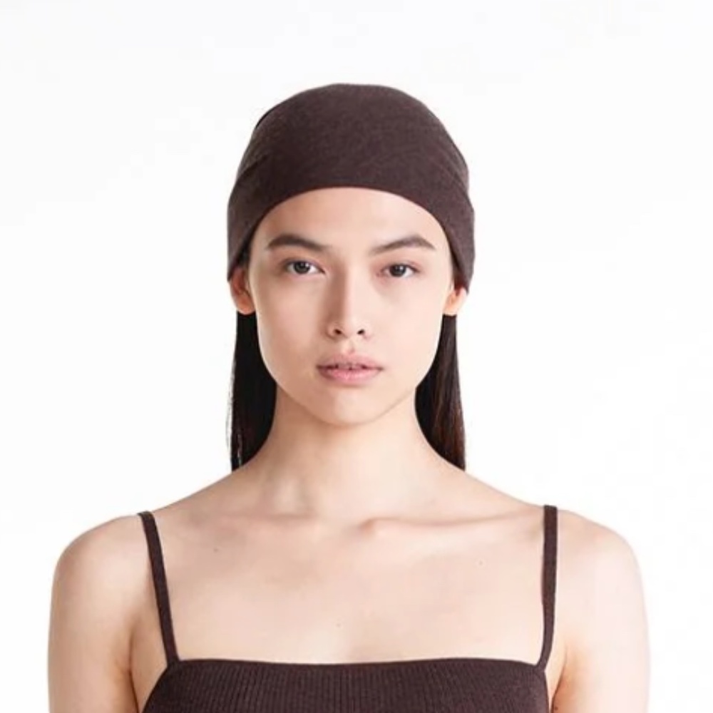 NAKEDCASHMERE 100% Cashmere Bandana Scarf